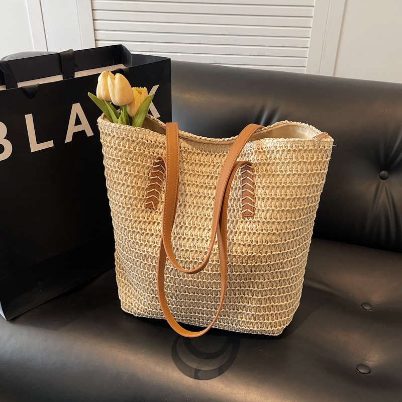 Large Capacity Woven Straw Tote Bag for Women - Summer Commuting, Beach Vacation, Stylish Shoulder Bag 2025 Large Capacity Woven Straw Tote Bag for Women - Summer Commuting, Beach Vacation, Stylish Shoulder Bag 2025