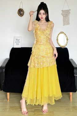 Layered Floral A-Line Dress for Women, Spaghetti Strap, Fresh Field Design, Gentle Fabric, Perfect for Spring and Summer Style