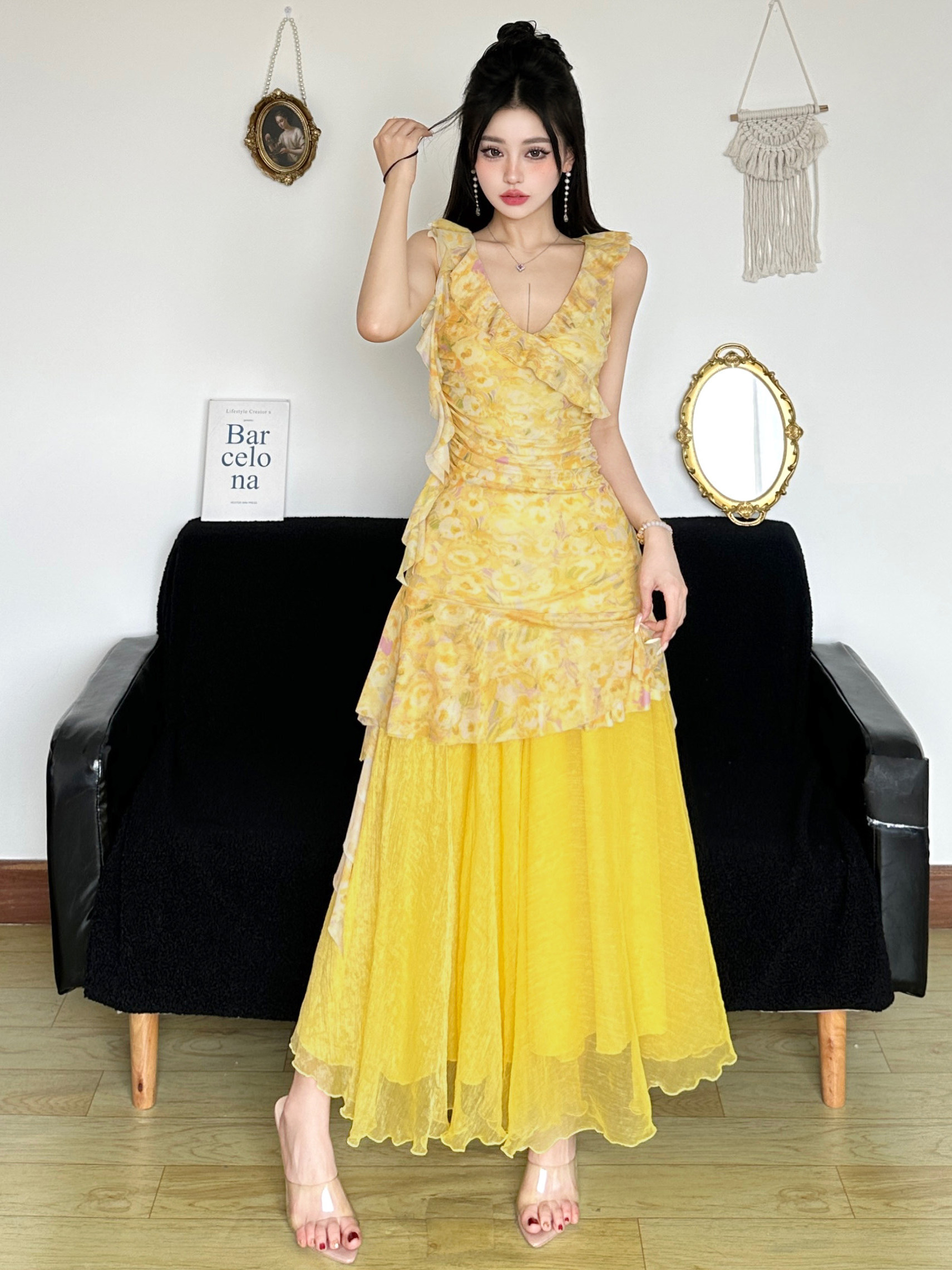 Layered Floral A-Line Dress for Women, Spaghetti Strap, Fresh Field Design, Gentle Fabric, Perfect for Spring and Summer Style Layered Floral A-Line Dress for Women, Spaghetti Strap, Fresh Field Design, Gentle Fabric, Perfect for Spring and Summer Style