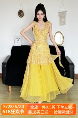 Layered Floral A-Line Dress for Women, Spaghetti Strap, Fresh Field Design, Gentle Fabric, Perfect for Spring and Summer Style