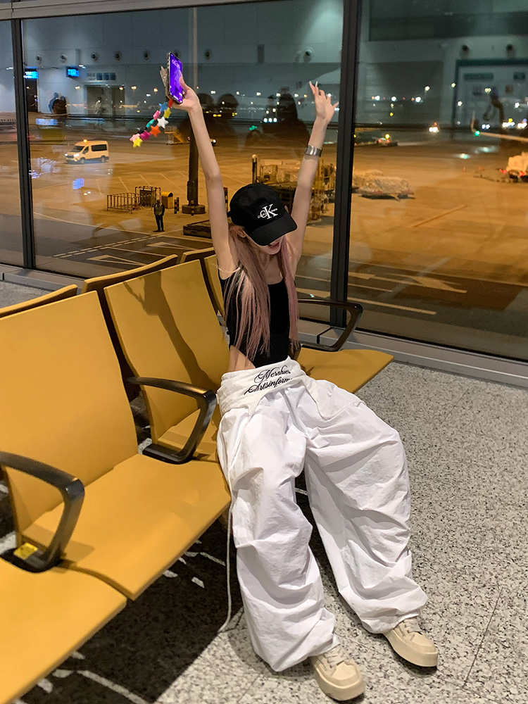 Layered Tie-Up Cargo Pants for Men and Women, Loose Casual Pleated Wide-Leg Design, Trendy American Style Fashion Layered Tie-Up Cargo Pants for Men and Women, Loose Casual Pleated Wide-Leg Design, Trendy American Style Fashion