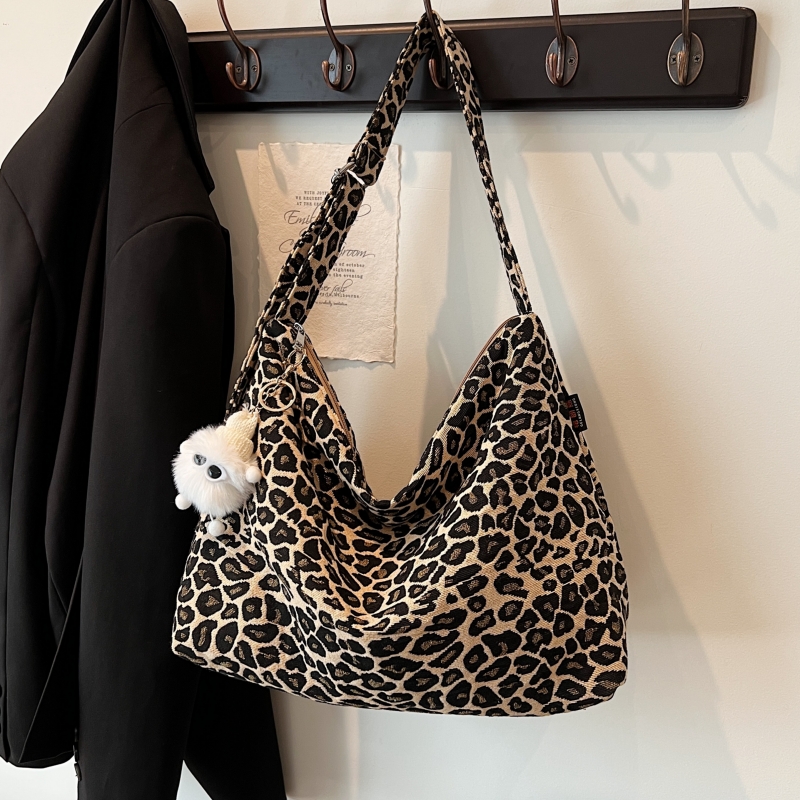 Leopard Print Canvas Crossbody Bag for Women - 2025 Korean Style, Large Capacity Tote for Class, Commuting, and Everyday Use Leopard Print Canvas Crossbody Bag for Women - 2025 Korean Style, Large Capacity Tote for Class, Commuting, and Everyday Use