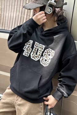Leopard Print Letter Graphic Hoodie for Men and Women, Trendy Loose Fit for Autumn and Winter, Casual Streetwear Style