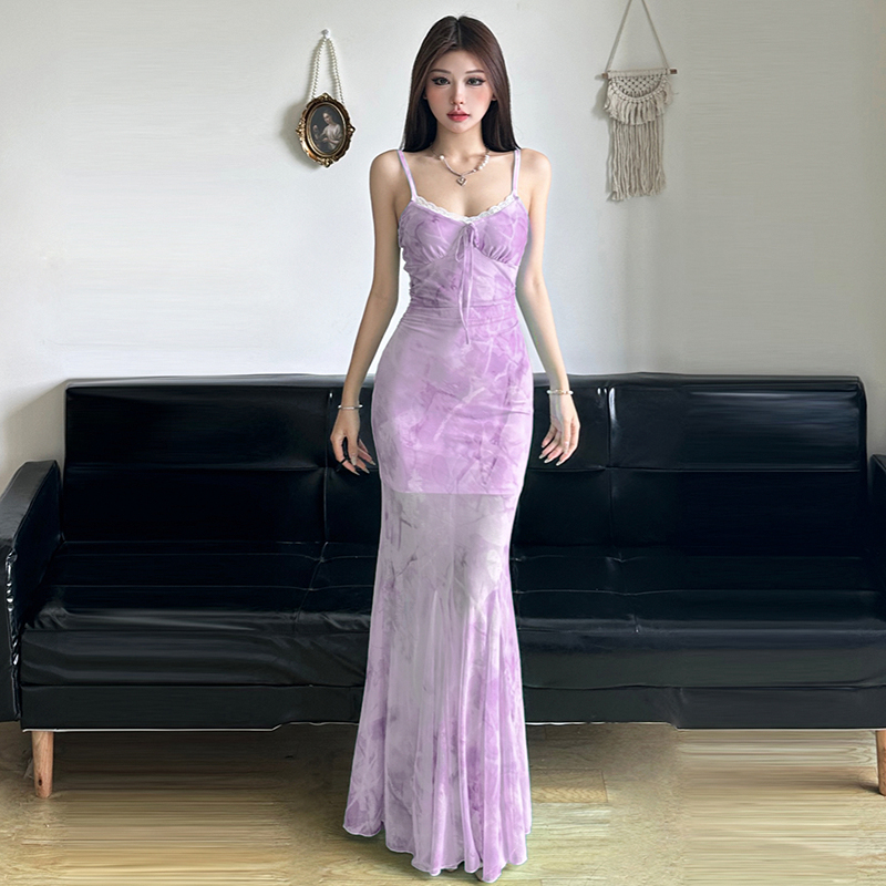 Light Green V-Neck Spaghetti Strap Mermaid Dress - Vintage Waist-Cinching Slim Fit for Spicy Girl & Mature Woman Style, Trendy Design Light Green V-Neck Spaghetti Strap Mermaid Dress - Vintage Waist-Cinching Slim Fit for Spicy Girl & Mature Woman Style, Trendy Design