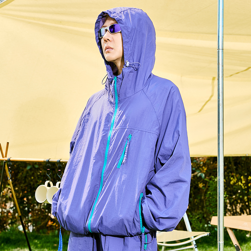 Lightweight Breathable Hooded Sunscreen Top for Men and Women, Ice Silk Summer Style 2025, Cool Fashion Essential Lightweight Breathable Hooded Sunscreen Top for Men and Women, Ice Silk Summer Style 2025, Cool Fashion Essential