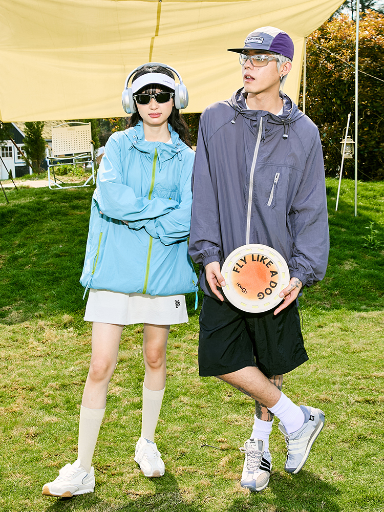 Lightweight Breathable Hooded Sunscreen Top for Men and Women, Ice Silk Summer Style 2025, Cool Fashion Essential Lightweight Breathable Hooded Sunscreen Top for Men and Women, Ice Silk Summer Style 2025, Cool Fashion Essential