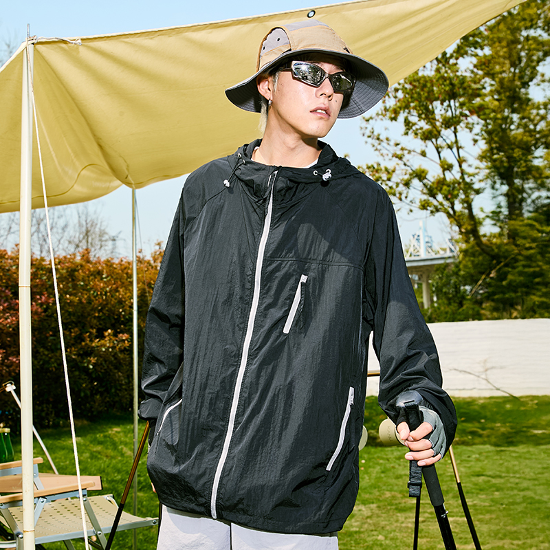 Lightweight Breathable Hooded Sunscreen Top for Men and Women, Ice Silk Summer Style 2025, Cool Fashion Essential Lightweight Breathable Hooded Sunscreen Top for Men and Women, Ice Silk Summer Style 2025, Cool Fashion Essential