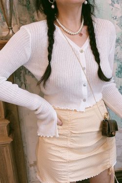 Lightweight Handmade Spring Summer Sun Protection Shirt, Vintage V-Neck Flared Sleeve Slimming Knit Top for Women