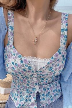 Lightweight Handmade Spring Summer Sun Protection Shirt, Vintage V-Neck Flared Sleeve Slimming Knit Top for Women