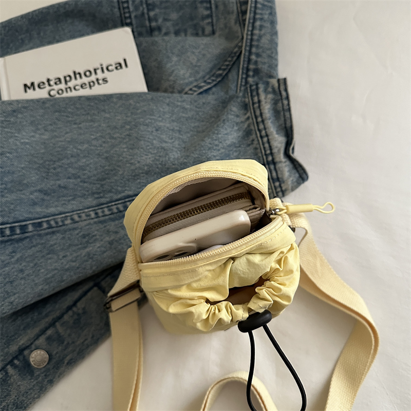 Lightweight Nylon Summer Bucket Bag for Women - 2025 Crossbody Style for Water Bottles, Cups, and Phones - Trendy and Functional Lightweight Nylon Summer Bucket Bag for Women - 2025 Crossbody Style for Water Bottles, Cups, and Phones - Trendy and Functional