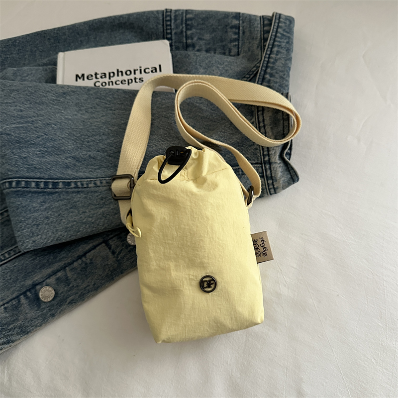 Lightweight Nylon Summer Bucket Bag for Women - 2025 Crossbody Style for Water Bottles, Cups, and Phones - Trendy and Functional Lightweight Nylon Summer Bucket Bag for Women - 2025 Crossbody Style for Water Bottles, Cups, and Phones - Trendy and Functional