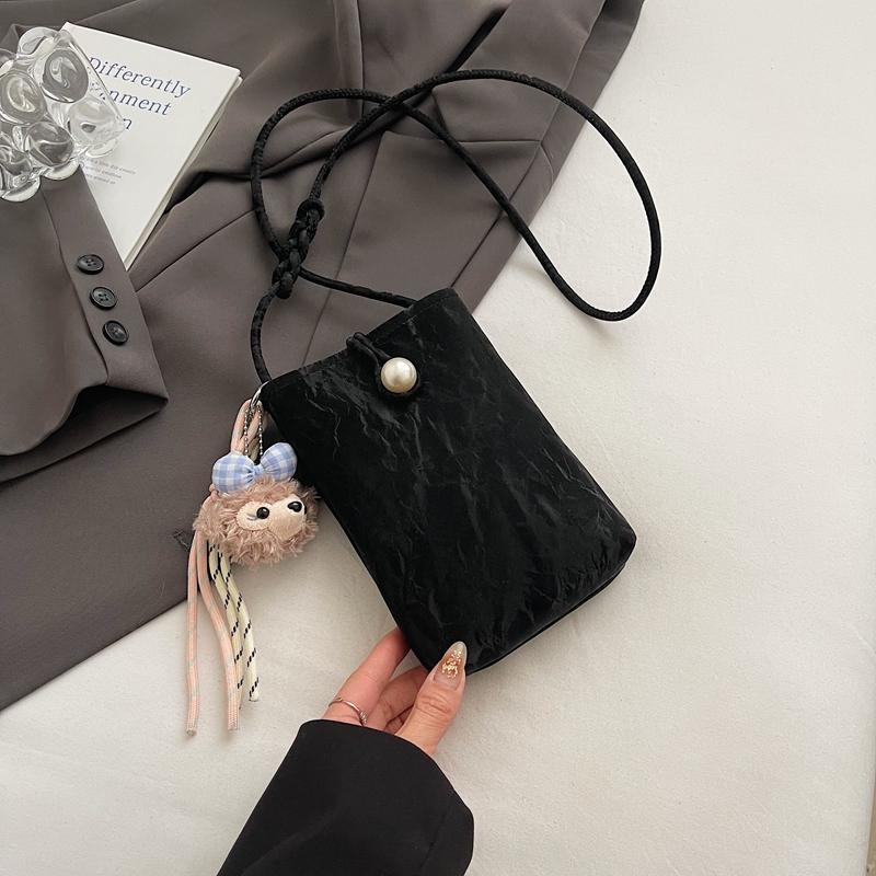 Lightweight Silver Mini Crossbody Phone Bag for Women - Summer 2025 Chinese Style Fashion Accessory Lightweight Silver Mini Crossbody Phone Bag for Women - Summer 2025 Chinese Style Fashion Accessory