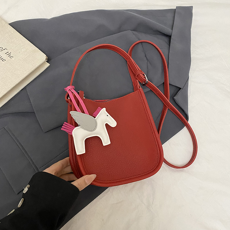 Lightweight Summer Zipper Crossbody Bag for Women - High-End Niche Shoulder Phone Bag 2025 Lightweight Summer Zipper Crossbody Bag for Women - High-End Niche Shoulder Phone Bag 2025