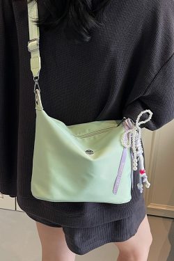 Lightweight Water-Resistant Nylon Bucket Bag - 2025 Spring/Summer Korean Style Dumpling Design, Trendy Women's Fashion Accessory