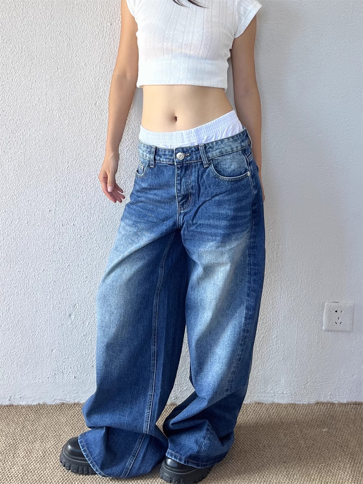 Limited-Time Discount Floral Print T-Shirt - Trendy 90s Style, Perfect for Casual Outfits and Everyday Wear Limited-Time Discount Floral Print T-Shirt - Trendy 90s Style, Perfect for Casual Outfits and Everyday Wear