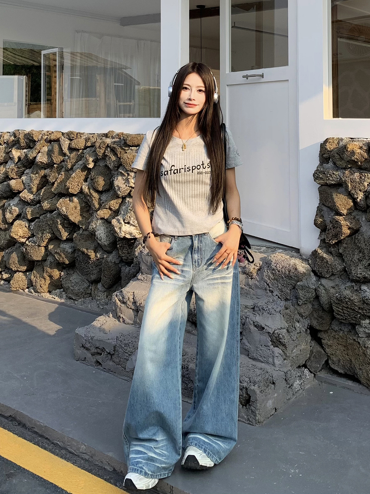 Loose Mid-Waist Straight Leg Jeans for Women – Non-Picky Slimming Wide-Leg Pants with Draped Design, Casual 90s Style Loose Mid-Waist Straight Leg Jeans for Women – Non-Picky Slimming Wide-Leg Pants with Draped Design, Casual 90s Style