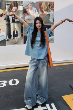 Loose Mid-Waist Straight Leg Jeans for Women – Non-Picky Slimming Wide-Leg Pants with Draped Design, Casual 90s Style