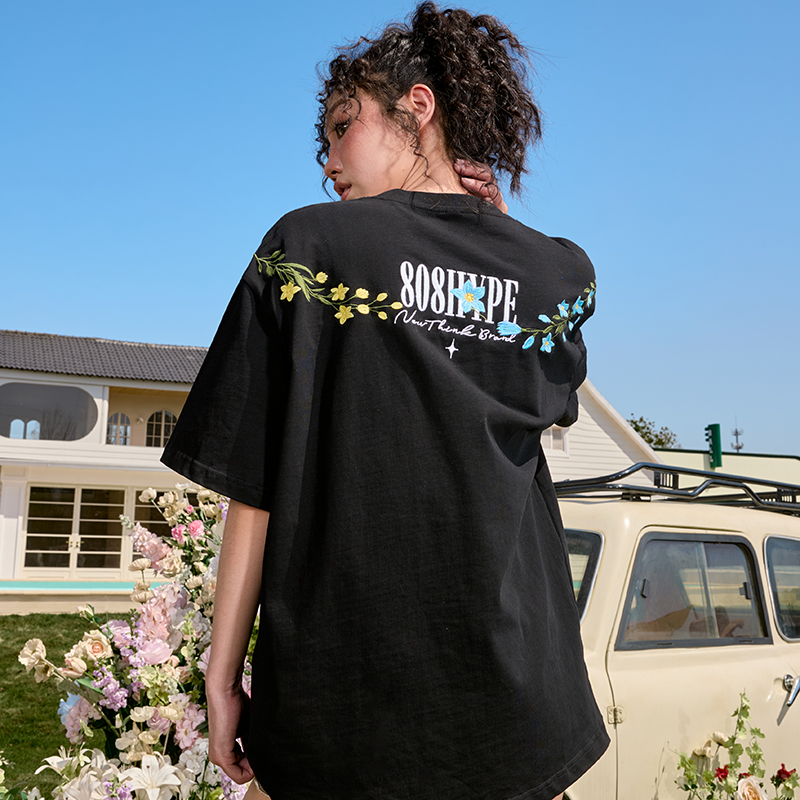 Loose Plus Size Embroidered Short Sleeve T-Shirt - Hip Hop Trendy American Vintage Style for Summer 2025 - Unisex Fashion Loose Plus Size Embroidered Short Sleeve T-Shirt - Hip Hop Trendy American Vintage Style for Summer 2025 - Unisex Fashion