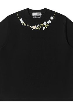 Loose Round Neck Short Sleeve T-Shirt with Pearl Flower Embroidery – Unisex Plant Series, Perfect for Y2K and Korean Style Fashion