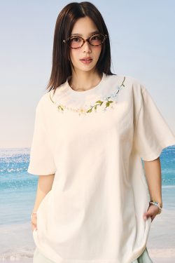 Loose Round Neck Short Sleeve T-Shirt with Pearl Flower Embroidery – Unisex Plant Series, Perfect for Y2K and Korean Style Fashion