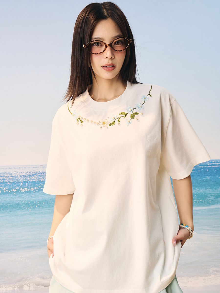 Loose Round Neck Short Sleeve T-Shirt with Pearl Flower Embroidery – Unisex Plant Series, Perfect for Y2K and Korean Style Fashion Loose Round Neck Short Sleeve T-Shirt with Pearl Flower Embroidery – Unisex Plant Series, Perfect for Y2K and Korean Style Fashion