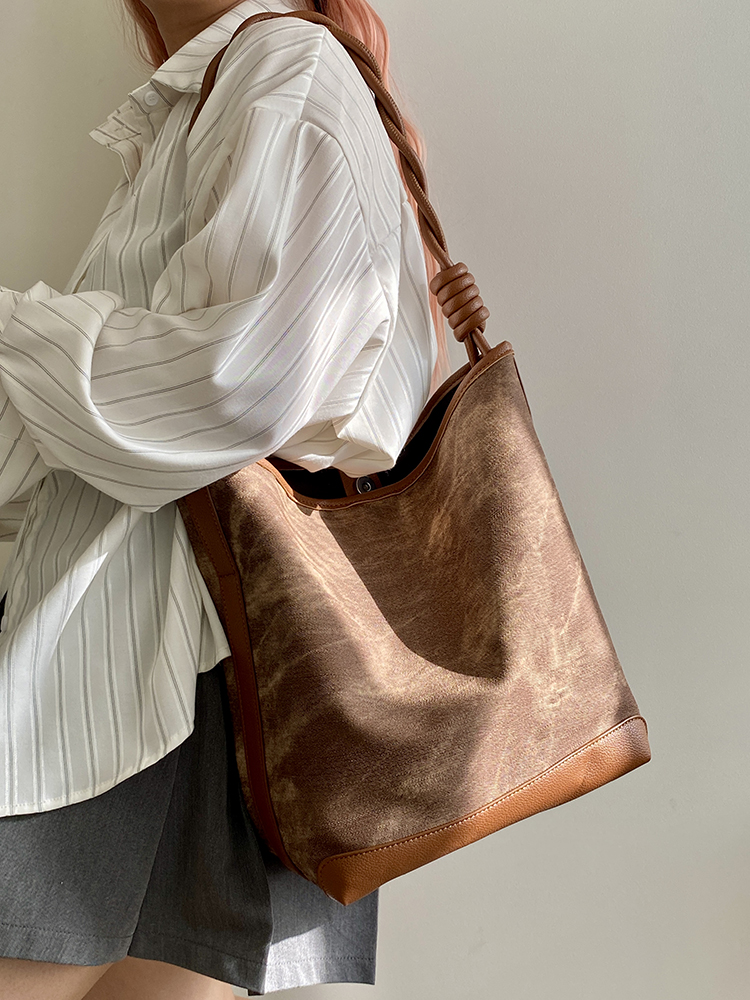 Melard Retro Commuting Tote Bag for Women - Large Handheld Shoulder Bag, 2025 Niche Design, Vintage Style Melard Retro Commuting Tote Bag for Women - Large Handheld Shoulder Bag, 2025 Niche Design, Vintage Style