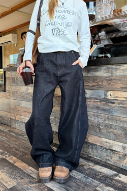 Men's and Women's American Retro Wide-Leg Jeans with Embroidered Design - Casual Loose Fit Long Pants