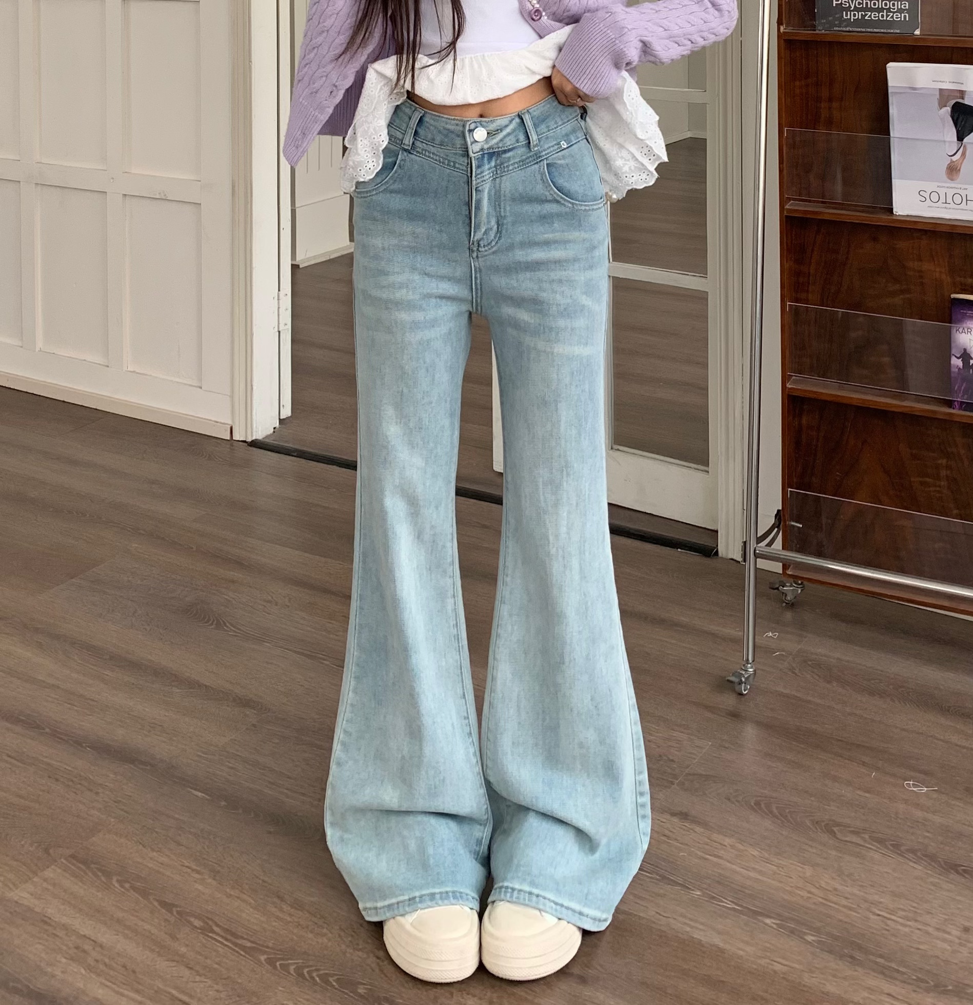 Mid-Waist Flared Jeans for Women - American Style Non-Stick Leg Slimming Pants - Versatile 2025 Spring Fashion Mid-Waist Flared Jeans for Women - American Style Non-Stick Leg Slimming Pants - Versatile 2025 Spring Fashion