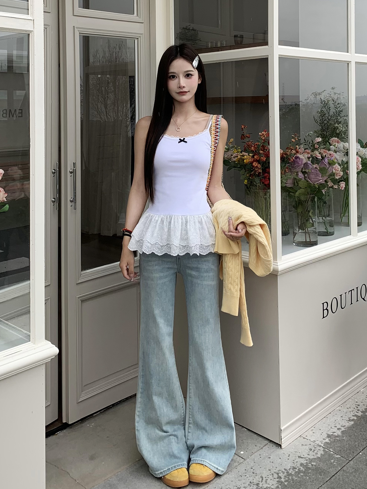 Mid-Waist Flared Jeans for Women - American Style Non-Stick Leg Slimming Pants - Versatile 2025 Spring Fashion Mid-Waist Flared Jeans for Women - American Style Non-Stick Leg Slimming Pants - Versatile 2025 Spring Fashion