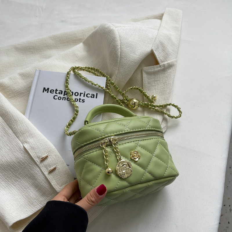 Mini Diamond Quilted Chain Bag for Women - Fashionable Spring/Summer 2025 Crossbody & Handbag, Versatile Style Mini Diamond Quilted Chain Bag for Women - Fashionable Spring/Summer 2025 Crossbody & Handbag, Versatile Style