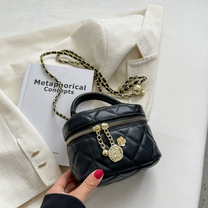 Mini Diamond Quilted Chain Bag for Women - Fashionable Spring/Summer 2025 Crossbody & Handbag, Versatile Style Mini Diamond Quilted Chain Bag for Women - Fashionable Spring/Summer 2025 Crossbody & Handbag, Versatile Style