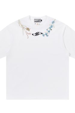 Minimalist Chinese-Style Floral Wreath Embroidery Short-Sleeve T-Shirt - Trendy 90s Inspired Design