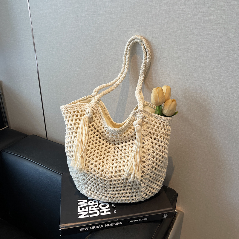 Minimalist Hollow Large-Capacity Tote Bag - Fashionable Summer Beach Vacation Bag 2025 Minimalist Hollow Large-Capacity Tote Bag - Fashionable Summer Beach Vacation Bag 2025