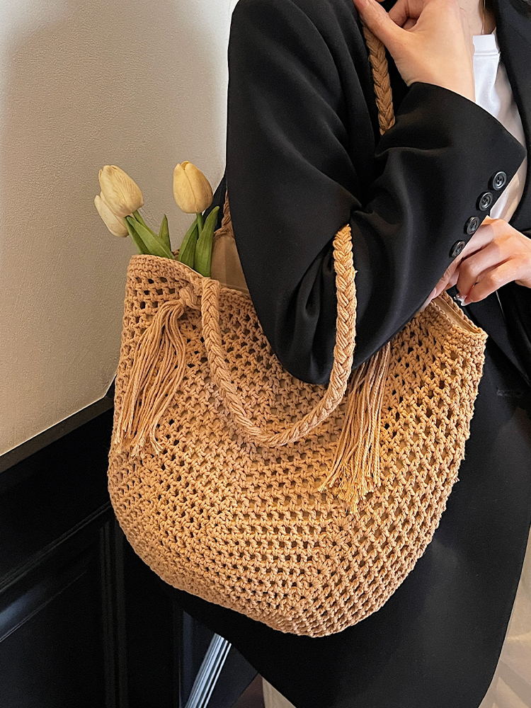 Minimalist Hollow Large-Capacity Tote Bag - Fashionable Summer Beach Vacation Bag 2025 Minimalist Hollow Large-Capacity Tote Bag - Fashionable Summer Beach Vacation Bag 2025