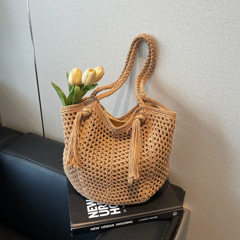 Minimalist Hollow Large-Capacity Tote Bag - Fashionable Summer Beach Vacation Bag 2025 Minimalist Hollow Large-Capacity Tote Bag - Fashionable Summer Beach Vacation Bag 2025