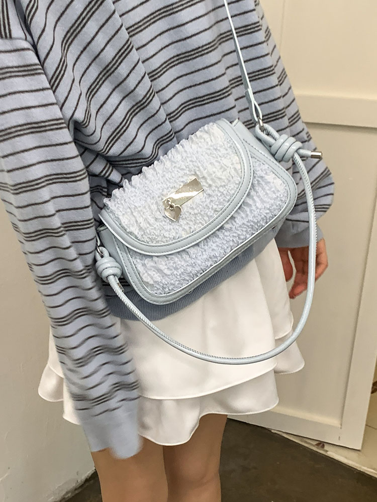 Minimalist Korean-Style Single-Shoulder Saddle Bag for Women - Versatile Crossbody Small Square Bag for Summer 2025 Fashion Minimalist Korean-Style Single-Shoulder Saddle Bag for Women - Versatile Crossbody Small Square Bag for Summer 2025 Fashion