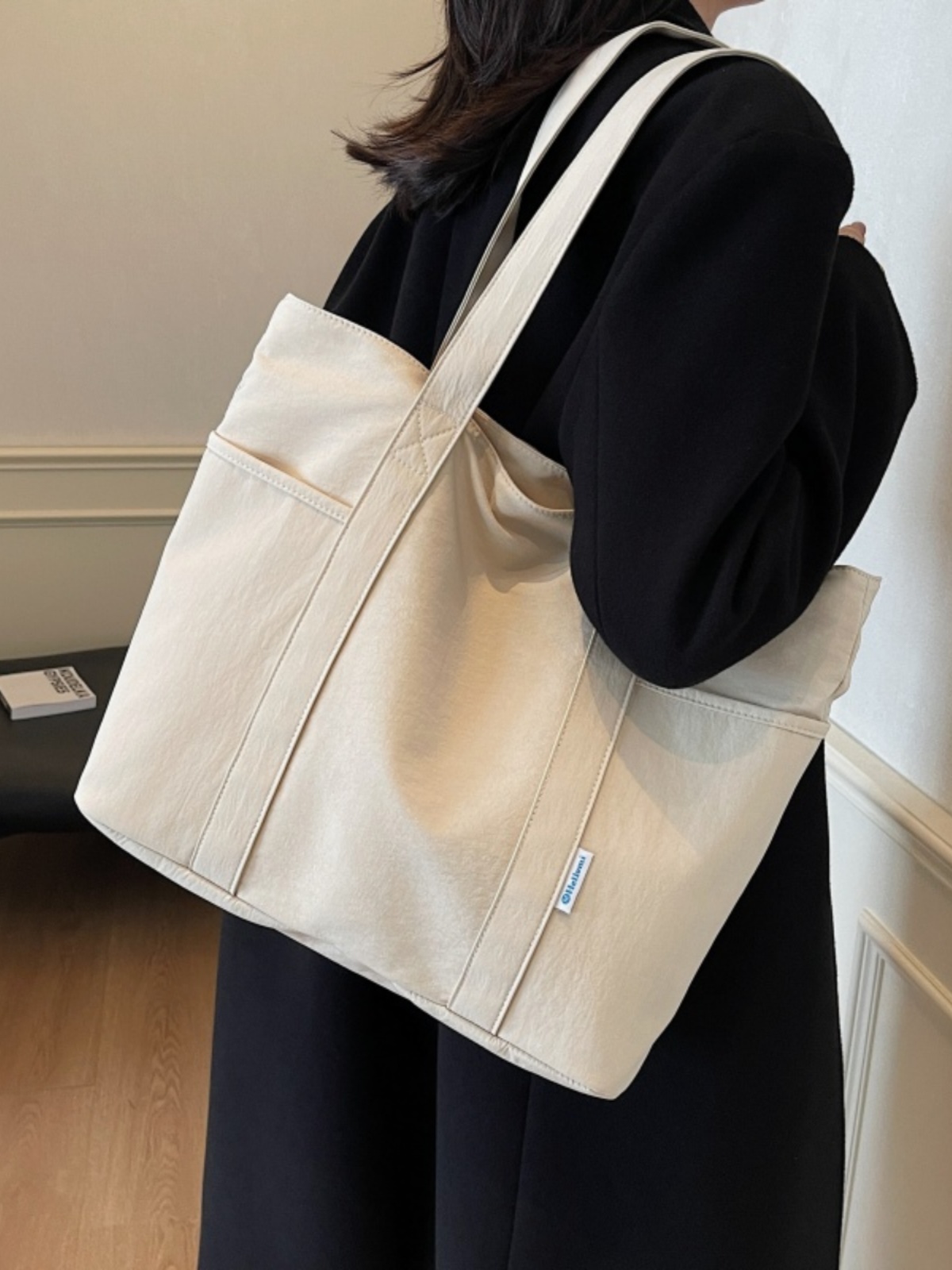 Minimalist Large-Capacity Canvas Tote Bag for Women - 2025 Short Trip Shoulder Commuting Bag, Versatile Everyday Style Minimalist Large-Capacity Canvas Tote Bag for Women - 2025 Short Trip Shoulder Commuting Bag, Versatile Everyday Style