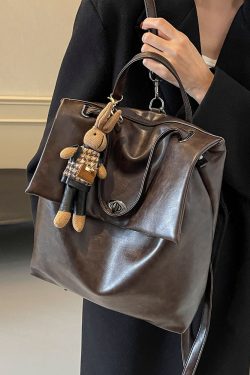 Minimalist Lightweight Backpack for Women - Large Capacity Commuting Tote Bucket Bag for College - Autumn 2025 Fashion