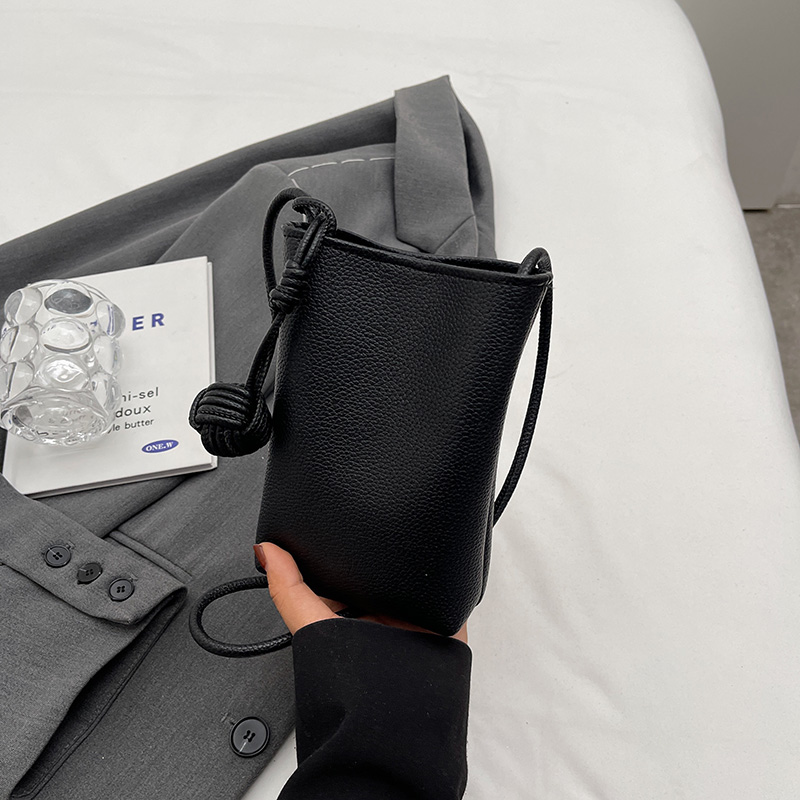 Minimalist Mini Handbag for Women, 2025 New Style Casual Crossbody Bag, Korean Fashion Versatile Phone Bag Minimalist Mini Handbag for Women, 2025 New Style Casual Crossbody Bag, Korean Fashion Versatile Phone Bag