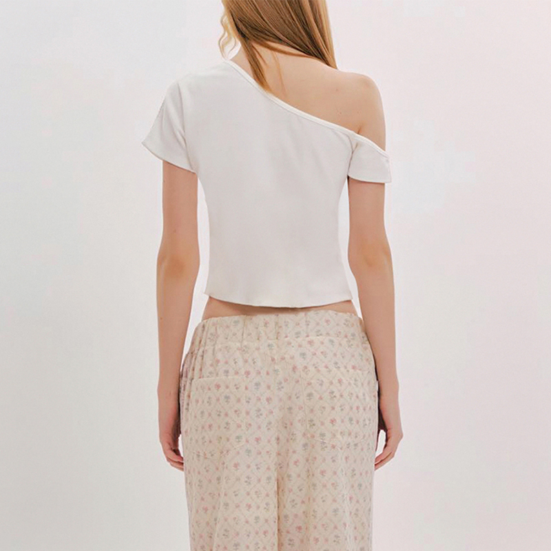 Minimalist Off-Shoulder Tulip Print Short Sleeve T-Shirt for Women - Summer Versatile Top, Trendy Y2K Style Minimalist Off-Shoulder Tulip Print Short Sleeve T-Shirt for Women - Summer Versatile Top, Trendy Y2K Style