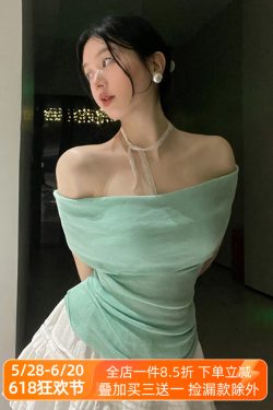 Minimalist One-Shoulder Top for Women, Slimming Pleated Short Sleeve, Fresh Solid Color Mesh T-Shirt, Y2K Fashion Style