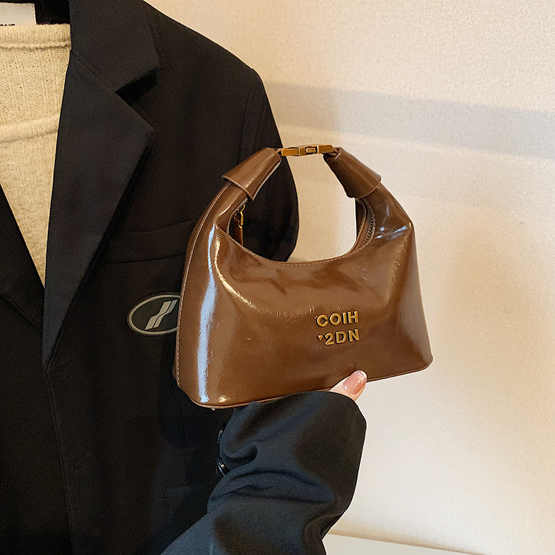 Minimalist Shoulder Bag for Women - 2025 Autumn Winter Korean Style High-End Casual Versatile Crossbody Bag Minimalist Shoulder Bag for Women - 2025 Autumn Winter Korean Style High-End Casual Versatile Crossbody Bag