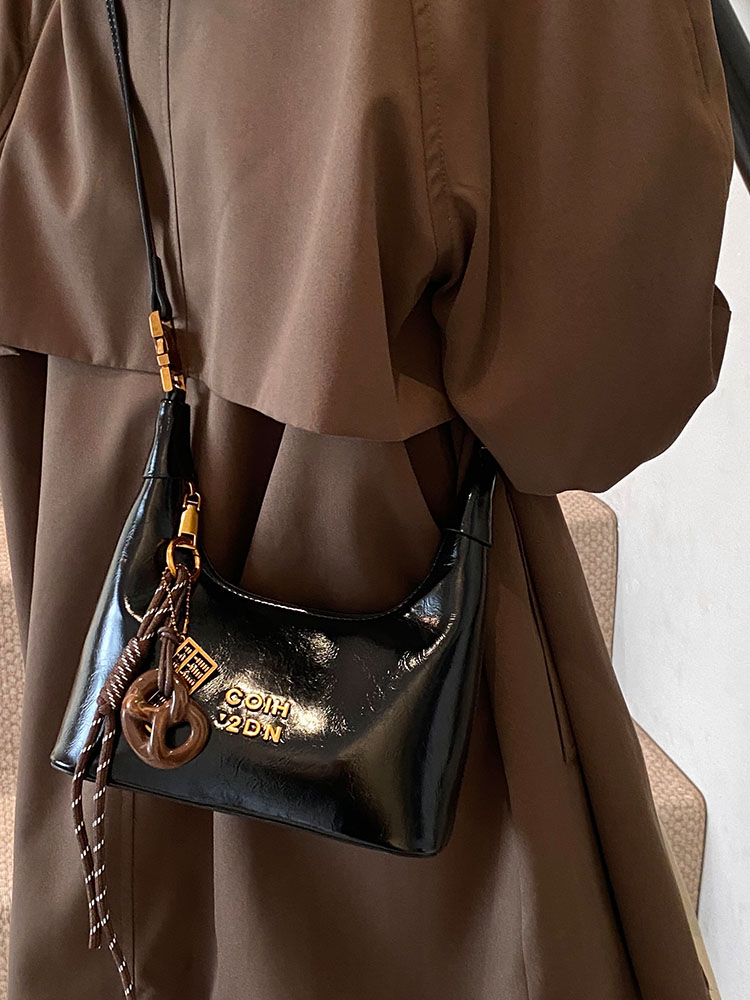 Minimalist Shoulder Bag for Women - 2025 Autumn Winter Korean Style High-End Casual Versatile Crossbody Bag Minimalist Shoulder Bag for Women - 2025 Autumn Winter Korean Style High-End Casual Versatile Crossbody Bag