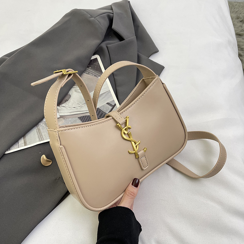 Minimalist Square Shoulder Bag for Women - Spring/Summer 2025 French Fashion, High-End Versatile Design Minimalist Square Shoulder Bag for Women - Spring/Summer 2025 French Fashion, High-End Versatile Design