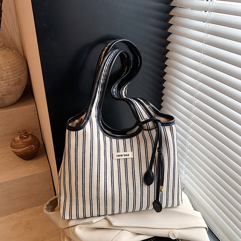 Minimalist Striped One-Shoulder Tote Bag for Women - Large Capacity College Style Summer 2025 Bag Minimalist Striped One-Shoulder Tote Bag for Women - Large Capacity College Style Summer 2025 Bag