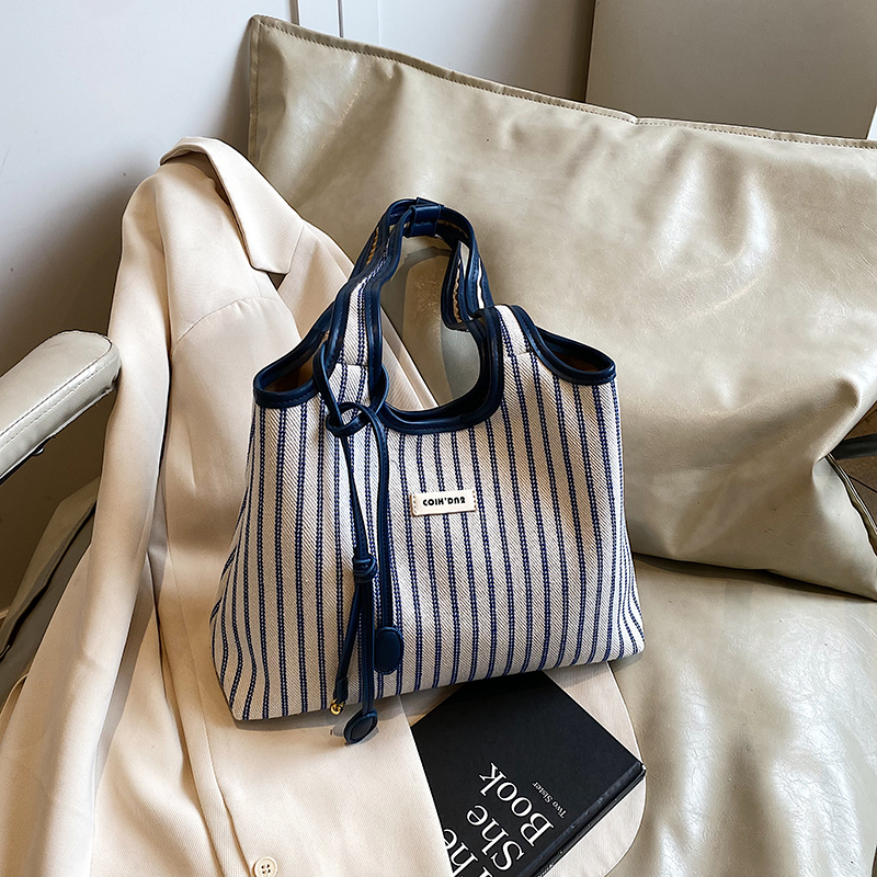Minimalist Striped One-Shoulder Tote Bag for Women - Large Capacity College Style Summer 2025 Bag Minimalist Striped One-Shoulder Tote Bag for Women - Large Capacity College Style Summer 2025 Bag