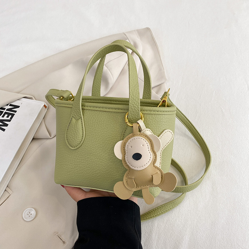 Minimalist Women's Lychee Pattern Bucket Bag - High-Quality Texture Shoulder Bag for Spring/Summer 2025 Fashion Minimalist Women's Lychee Pattern Bucket Bag - High-Quality Texture Shoulder Bag for Spring/Summer 2025 Fashion