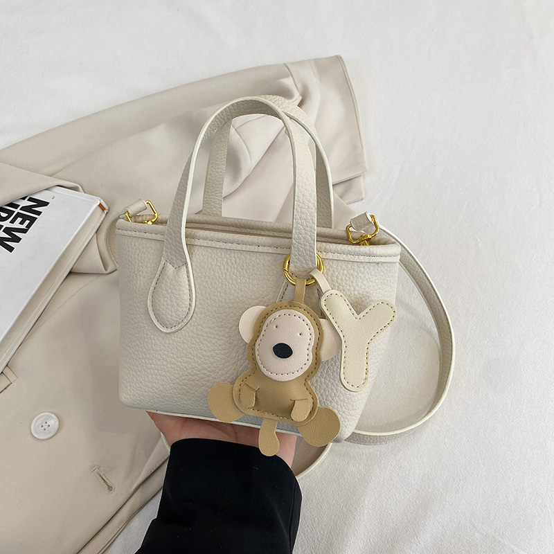 Minimalist Women's Lychee Pattern Bucket Bag - High-Quality Texture Shoulder Bag for Spring/Summer 2025 Fashion Minimalist Women's Lychee Pattern Bucket Bag - High-Quality Texture Shoulder Bag for Spring/Summer 2025 Fashion