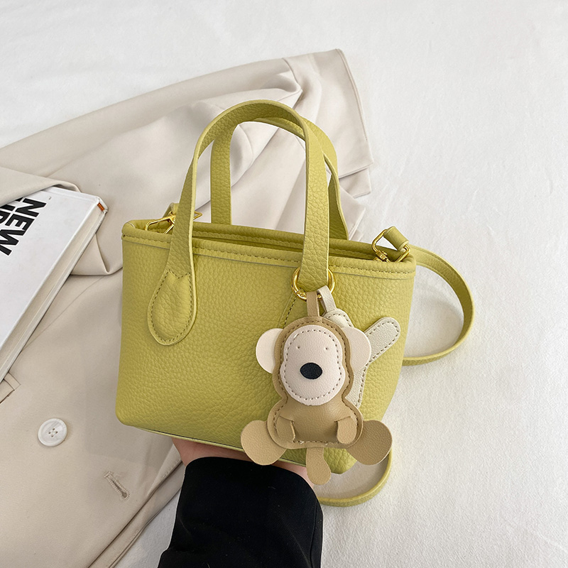 Minimalist Women's Lychee Pattern Bucket Bag - High-Quality Texture Shoulder Bag for Spring/Summer 2025 Fashion Minimalist Women's Lychee Pattern Bucket Bag - High-Quality Texture Shoulder Bag for Spring/Summer 2025 Fashion