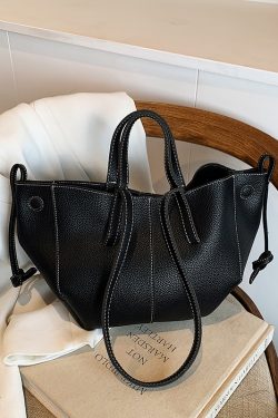 Minimalist Women's Shoulder Bag - Versatile Retro Underarm Handbag for Commuting, High-End Fashion, Autumn 2025